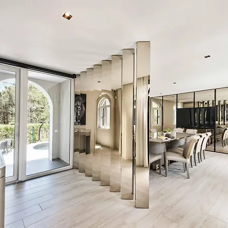 Melvin Villa Quarteira